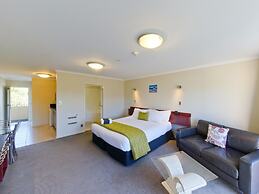 ASURE Avenue Motor Lodge