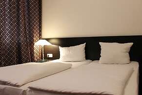 Hotel Aariana