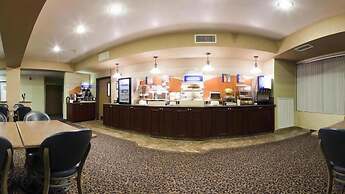 Holiday Inn Express and Suites Henderson by IHG