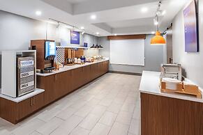 Holiday Inn Express and Suites Henderson by IHG