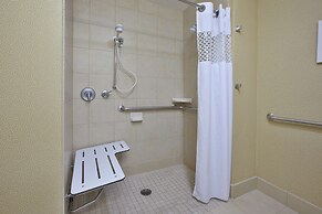 Hampton Inn & Suites Wichita Northeast