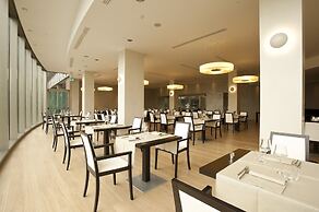 Best Western Plus The Hub Hotel