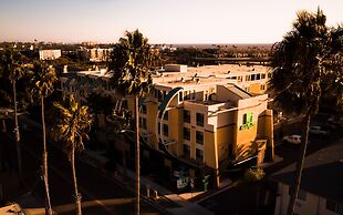 Holiday Inn Oceanside Camp Pendleton Area by IHG
