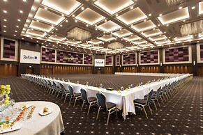 Radisson Blu Hotel & Convention Center, Alexandria