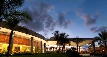 Radisson Blu Hotel & Convention Center, Alexandria