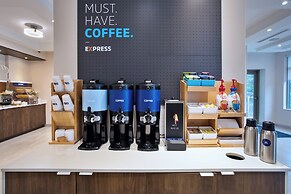 Holiday Inn Express & Suites Kingston Central by IHG