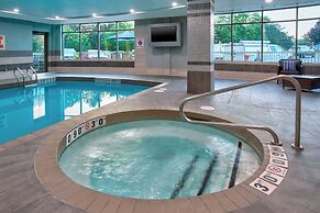 Holiday Inn Express & Suites Kingston Central by IHG