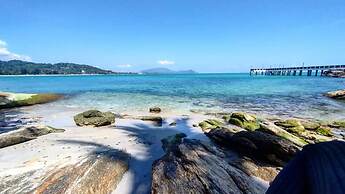 Racha Kiri Resort and Spa Khanom