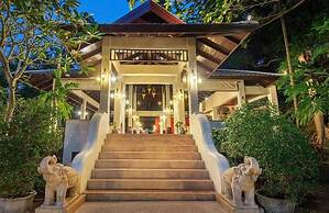 Racha Kiri Resort and Spa Khanom