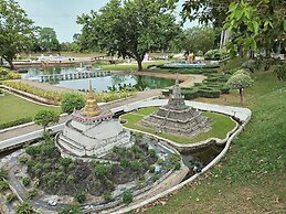 Serene Sands Health Resort