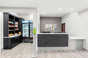 Best Western Palace Inn & Suites