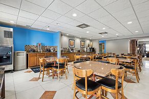 Microtel Inn & Suites by Wyndham South Bend/At Notre Dame Un