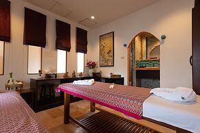 Aochalong Villa Resort & Spa