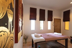 Aochalong Villa Resort & Spa