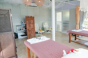 Aochalong Villa Resort & Spa