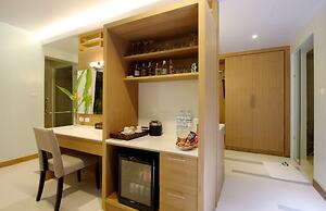 APSARA Beachfront Resort and Villa