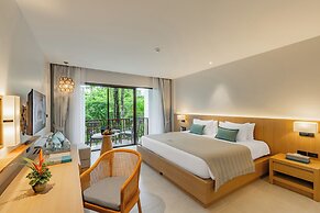 APSARA Beachfront Resort and Villa