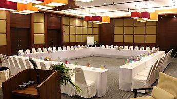 APSARA Beachfront Resort and Villa