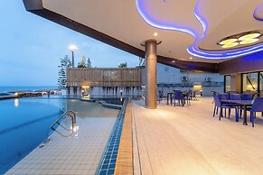 Rodina Beach Hotel