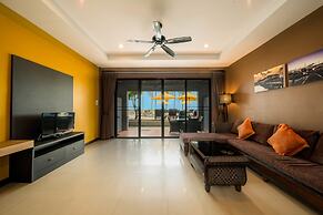 Kamala Beachfront Apartment