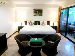 Kamala Beachfront Apartment