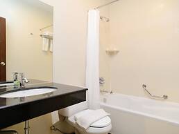 Kamala Beachfront Apartment