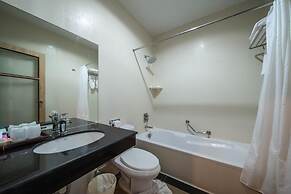 Kamala Beachfront Apartment