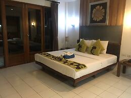 Lawana Escape Beach Resort