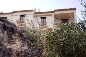 Hospedería Bajo el Cejo