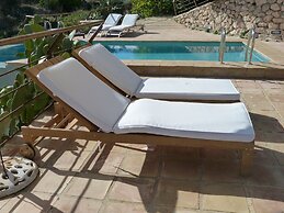 Hospedería Bajo el Cejo