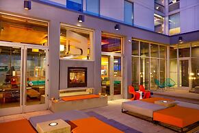 Aloft Bolingbrook