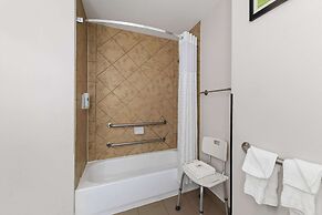 Comfort Inn & Suites Near Lake Lewisville