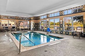 Comfort Inn & Suites Near Lake Lewisville