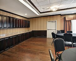 Comfort Inn & Suites Near Lake Lewisville