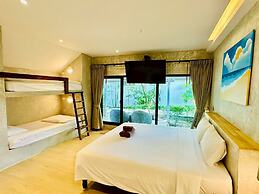 Twin Bay Resort