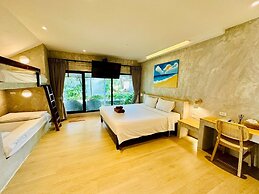 Twin Bay Resort