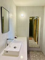 Twin Bay Resort