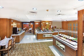 Grand Hilarium Hotel