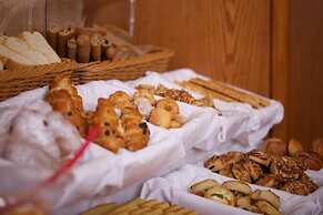 Grand Hilarium Hotel