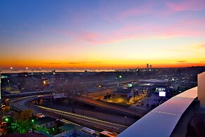 Grand Hilarium Hotel