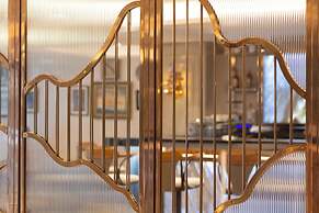 Grand Hilarium Hotel