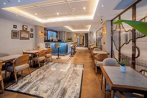 Grand Hilarium Hotel