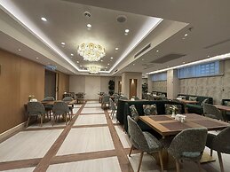 Grand Hilarium Hotel