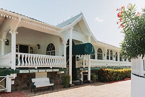 Grenadine House
