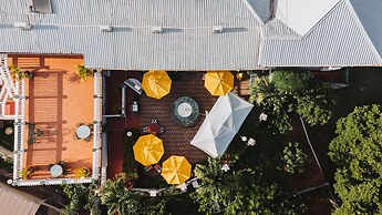 Grenadine House
