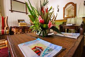 Grenadine House
