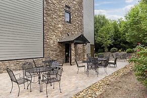 Brookstone Lodge near Biltmore Village, Ascend Hotel Collection by Cho