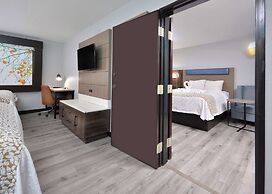 Brookstone Lodge near Biltmore Village, Ascend Hotel Collection by Cho