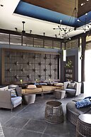 Sareeraya Villas & Suites