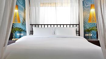 Sareeraya Villas & Suites